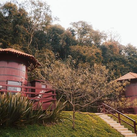 Pipas Do Vale - Vale Dos Vinhedos Hotell Bento Gonçalves Exteriör bild