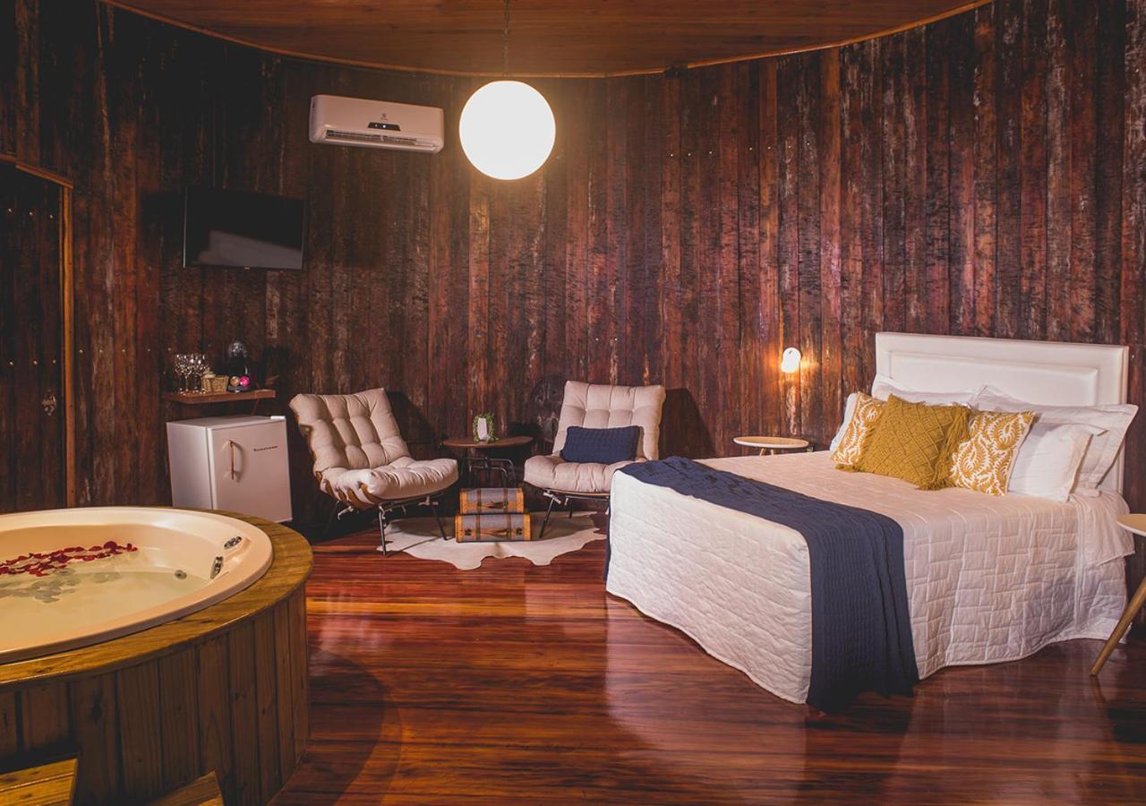 Pipas Do Vale - Vale Dos Vinhedos Hotell Bento Gonçalves Exteriör bild